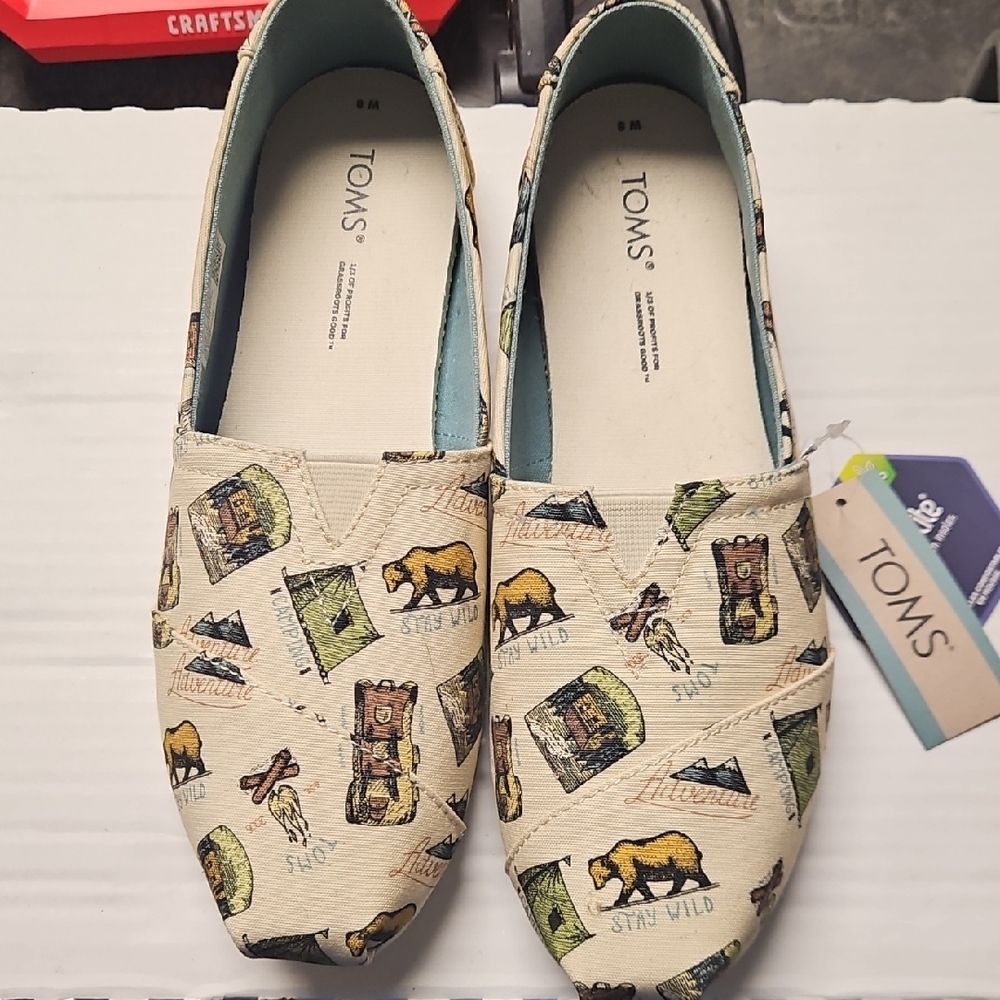 TOMS Nature Motif Slip-On Shoes